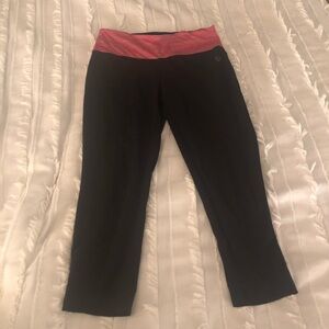 YOGO Athletics Black Capri Leggings Yoga Pants - Size Medium